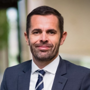 Portrait: Dirk Müller